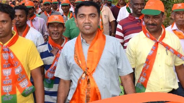 गोवाको मुख्यमन्त्रीले लिए राति २ बजे शपथ