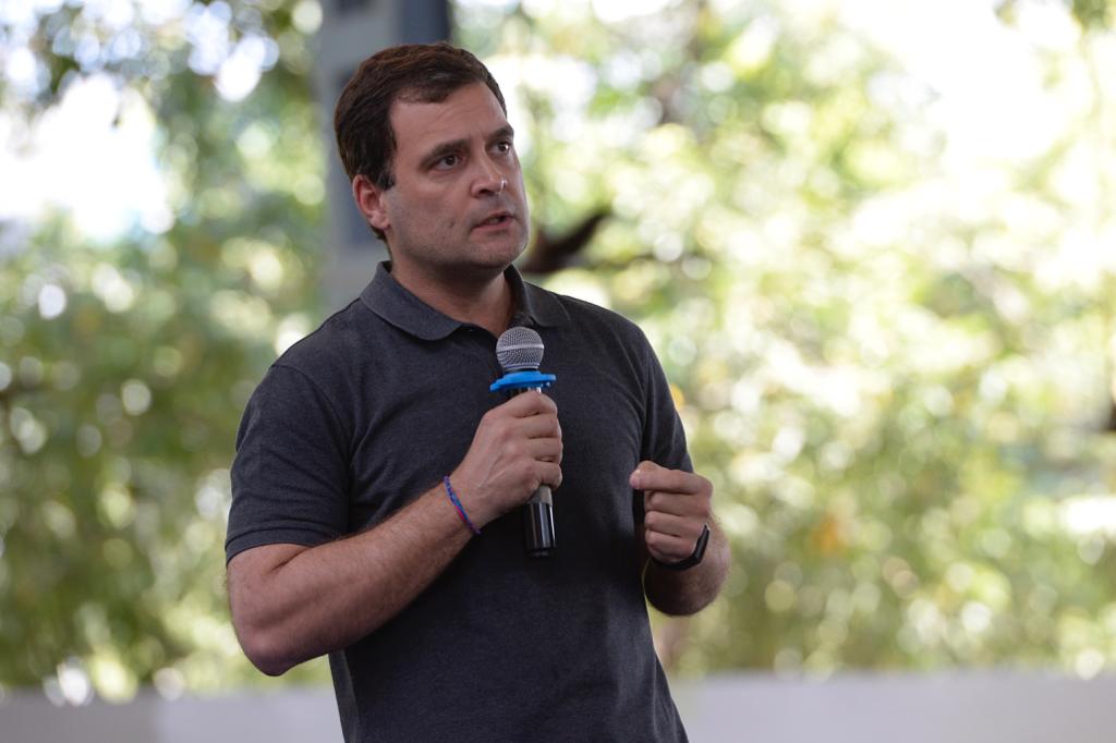 मन्दिर दौडाहामा राहुल गान्धीका लागि मन्त्री