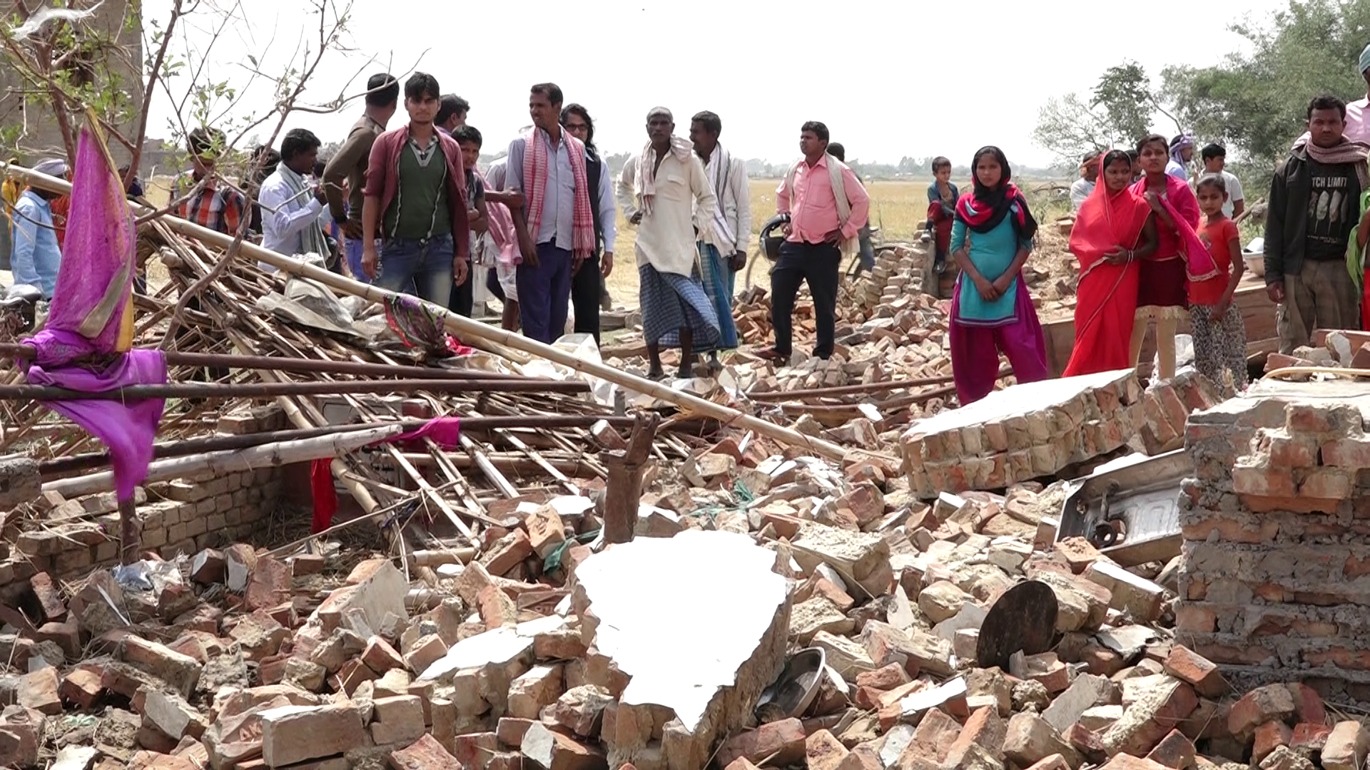 सरकारले बर्षात अघि बारा र पर्सामा घर बनाइदिने