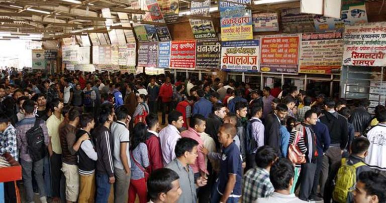 दशैंमा अग्रिम टिकट बुकिङमा सधैं बाहानाबाजी