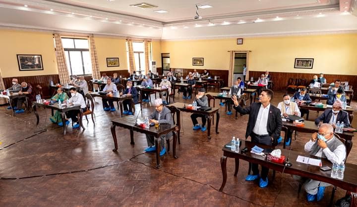 नेकपाको विवाद केन्द्रीय समितिमा लैजाने तयारी, ओली प्रचण्ड आ–आफनै रणनितिमा