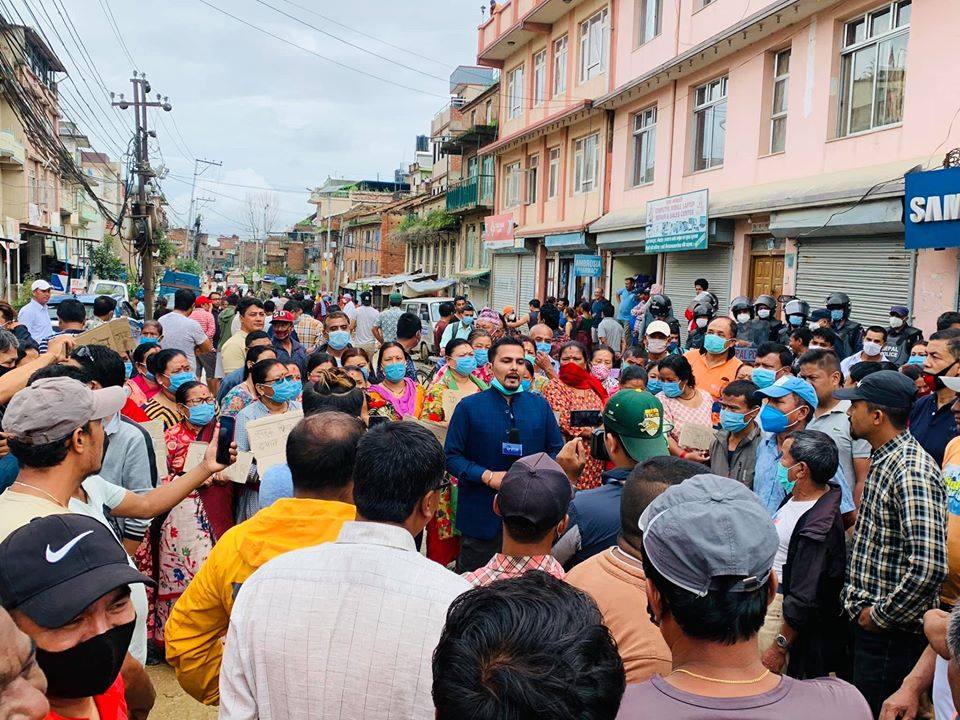 हरिसिद्धिबासीको आन्दोलनः कोरोनाभन्दा हिलो खाएर मरिने भयो