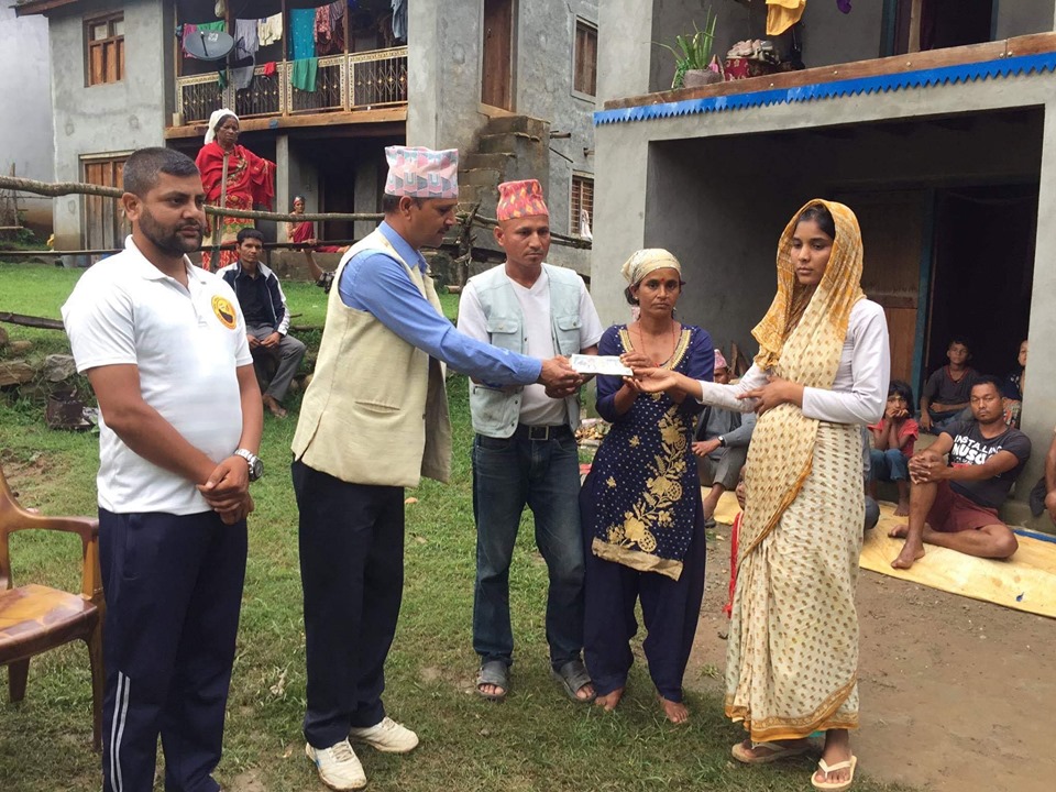 रुकुमपश्चिमको सोती घटनामा ज्यान गुमाउने परिवारलाई राहत सहयोग