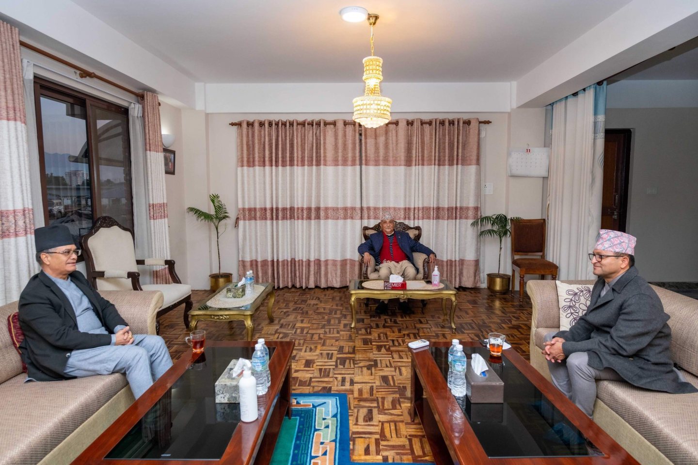 किन रोजे प्रधानमन्त्री ओलीले अध्यादेशको बाटो