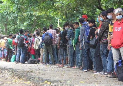 रोजगारका लागि भारत जाने नेपालीको फेरि लाग्न थाल्यो लर्को