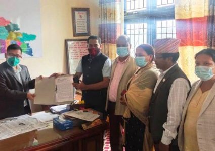 लुम्बिनी प्रदेशका मुख्यमन्त्री पोखरेलविरुद्ध अविश्वास प्रस्ताव दर्ता, विपक्षी गठबन्धनका ३४ सांसदको हस्ताक्षर