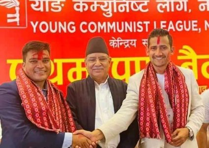 किन गरे प्रचण्डले एमसीसी संसदबाट पास नहुने ठोकुवा