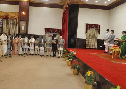देउवाले ८९ दिनपछि बनाए पूर्ण मन्त्रिपरिषद, यी हुन देउवाका सारथी
