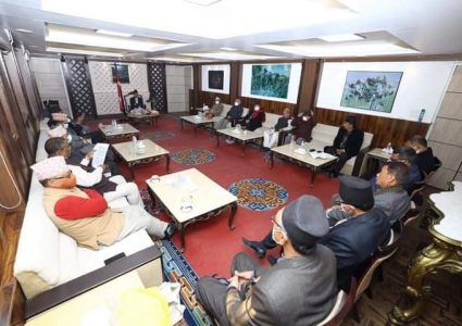 सत्ता गठबन्धनमै एमसीसीबारे फरक–फरक मत, देउवाले पाएनन् पास गर्ने साथ