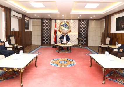 प्रधानमन्त्री देउवा एमसीसी संसदमा टेबुल गर्ने पक्षमा,प्रचण्ड माधव विपक्षमा