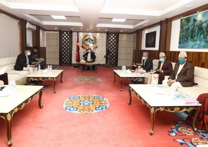 स्थानीय तहको निर्वाचन जेठ ४ गते एकै चरणमा गराउन प्रधानमन्त्री र निर्वाचन आयोगबीच सहमति