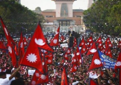 लोकतन्त्रको १६ बर्ष, सच्चिएनन् राजनीतिक दल