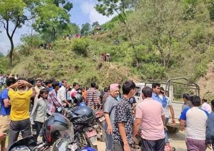 स्याङ्जामा मतदाता बोकेको जिप दुर्घटना १३ जनाको मृत्यु