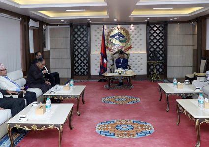 पेट्रोलियम पदार्थको मूल्य घटाउने सत्तारुढ गठबन्धनले गर्यो निर्णय
