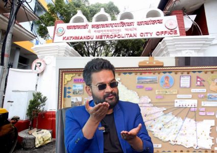 मेयर बालेन्द्र साहको कडा निर्णय,कुहिने र नकुहिने फोहोर नछुट्याए ५०० जरिवाना
