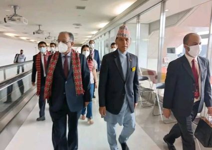 जापान पुगेर किन बोले प्रचण्डले झुट, भेटे भनिएका सिन्जो आबे नेपाल आएकै थिएनन्