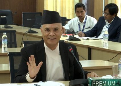 चोलेन्द्रलाई महाअभियोग लगाउन प्रमाण नपुग्ने एमालेको अडान