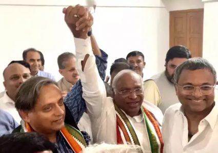 भारतीय कांग्रेसमा २४ वर्षपछि नेतृत्व गान्धिपरिवार बाहिर,बने मल्लिकार्जुन खड्गे नयाँ अध्यक्ष
