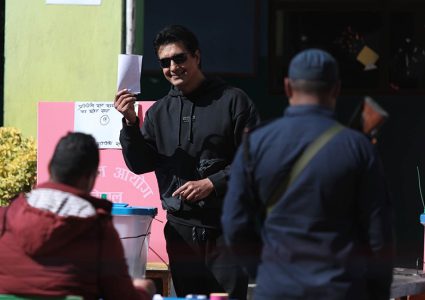 अभिनेता राजेश हमालद्धारा अर्को चुनावमा उम्मेद्वार बन्ने घोषणा