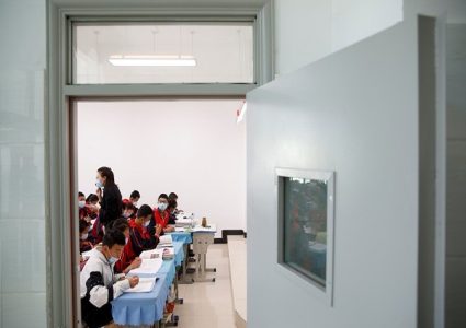 चीनले तिब्बतमा औपनिवेशिक बोर्डिङ स्कूलहरूलाई बढावा दिँदै