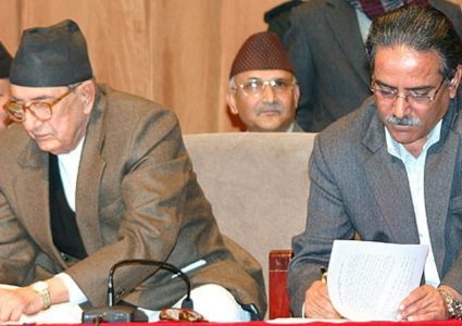 गिरिजाप्रसाद कोइरालाको सम्झनाः जसले माओवादीलाई संसदीय राजनीतिमा ल्याए