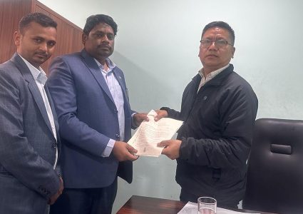 अश्लील भिडियोको ब्ल्याकमेलमा परे पूर्वमन्त्री खान, साइबर ब्युरोमा उजुरी