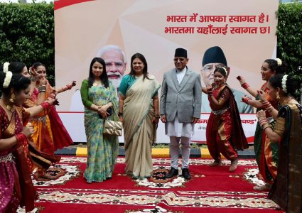 जम्बो टोलीसहित प्रचण्ड भारतमा, के–के सम्झौता होला समकक्षी नरेन्द्र मोदीसँगको भेटमा