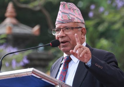 किन सरकारसँग रुष्ट छन् माधव नेपाल ? बजेट पास हुन नदिने, सरकार ढालेपनि कुनै फरक नपर्ने