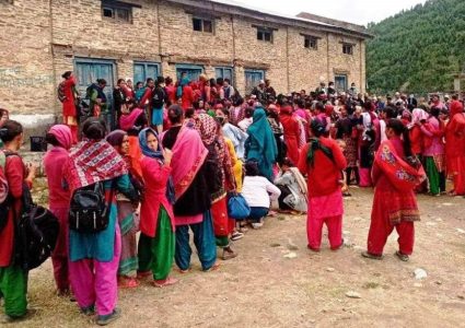 जुम्लामा नुनको चरम अभाव, नुन नपाएको झोकमा स्थानीयद्धारा डिपो कार्यालय नै तोडफोड !