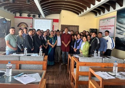 बलम्बु क्षेत्रका सहकारीकर्मीलाई जाली नोट पहिचान तथा हस्ताक्षर जाँच तालिम