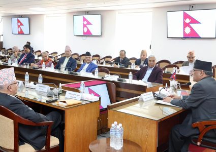 को हो गणतन्त्र विरोधी, किन तर्सिदैंछन् प्रमुख राजनीतिक दलहरु !