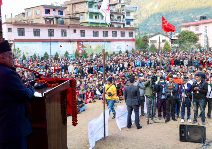 प्रधानमन्त्री प्रचण्ड ६ बर्षपछि रोल्पाको थवाङमा, सम्झिए युद्धकालमा विताएका पल