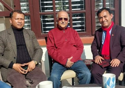 किन पुगे काँग्रेस महामन्त्री विश्वप्रकाश शर्मा एमाले अध्यक्ष केपी ओली निवास बालकोट ?