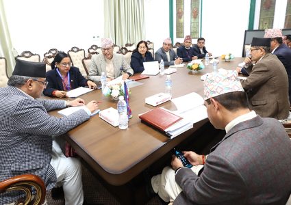 प्रधानमन्त्री प्रचण्डको गुनासोः संसदबाट अपेक्षित कानुन बनाउन सकिएन