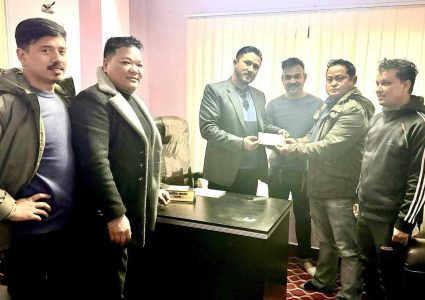 रात्रीकालिन मनोरन्जन ब्यवसायी सघंद्धारा नैना दोहोरी साँझलाई ५१ हजार आर्थिक सहयोग
