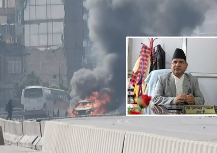 मन्त्री प्रकाश ज्वालाको राजीनामा माग्दै अल्झिएको संसद, जहाँ प्रधानमन्त्रीले छल्दैछन् संसद !