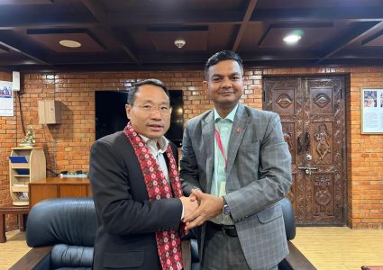 विश्व बैंक र मुद्रा कोष बैठकका लागि अर्थमन्त्री पुन अमेरिका प्रस्थान