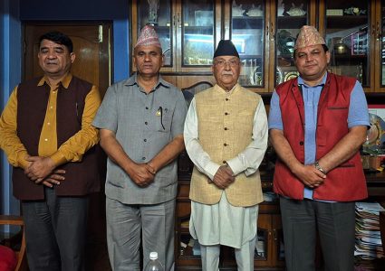 सुदूरका मुख्यमन्त्री सोडारीलाई तत्काल विश्वासको मत नदिन ओलीको निर्देशन !