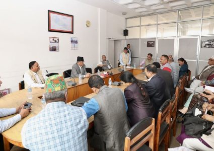 सहकारी प्रकरणले सरकारमा समस्या ल्याएको प्रधानमन्त्रीको ब्रिफिङ