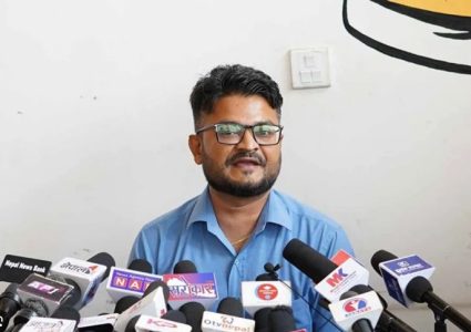 सहकारी ठगी र पासपोर्टबारे रविमाथि छानबिन गर्न मुकुल ढकालको माग