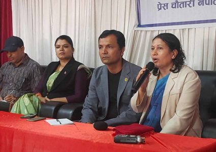 लोकप्रियतावादी विचारले मात्रै समाजलाई नेतृत्व गर्न सक्दैनः शिक्षामन्त्री भट्टराई