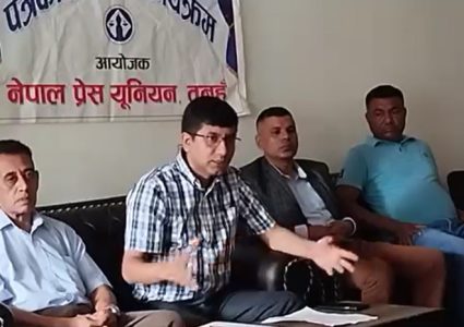 सहकारी ठगीमा एमालेले रविलाई जोगाउन खोजेको अजयबाबु शिवाकोटीको आरोप