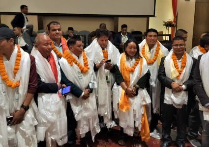 टान अध्यक्षमा सत्ता गठबन्धनलाई पराजित गर्दै माओवादीले मार्‍यो बाजी