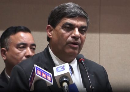 संविधानका राम्रा पक्षलाई सँगै लिएर हिँड्ने कसम खानुपर्ने समय आयोः गोपालकृष्ण घिमिरे