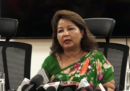 स्वदेश फर्किइन् परराष्ट्रमन्त्री आरजु राणा देउवा