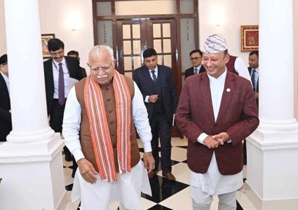 काठमाडौं आइपुगे भारतका विद्युत् मन्त्री