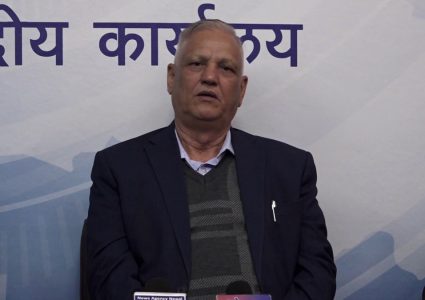 केपी ओलीकै नेतृत्वमा एमाले अघि बढ्छः लेखराज भट्ट