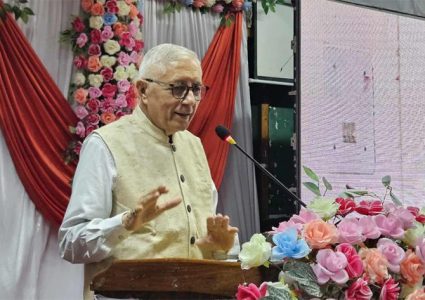 नेपालमा विदेशी चलखेल भइरहेको छः डा. शेखर कोइराला