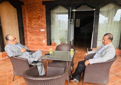 प्रचण्डलाई विप्लवको जवाफ– विचलनकारीले एकताको अपिल गरेको सुहाउँदैन