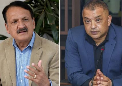 प्रवक्ता महतलाई गगनले भने : बैठकमा चुप लागेर बस्ने, तल&hellip;